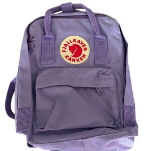 Fjallraven Kånken Mini Backpack in Lavender Purple
